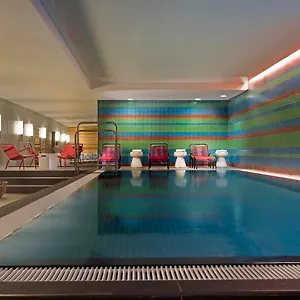 4* Lägenhetshotell Adina Mitte